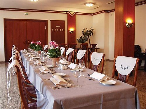 Classic Hotel Kaarst Restoran fotoğraf